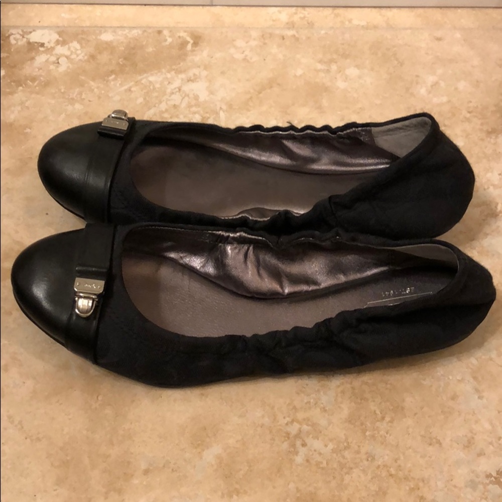 Women’s Coach black flats